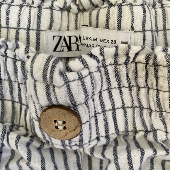 Zara button down crop top and short set size medium - Picture 3 of 3